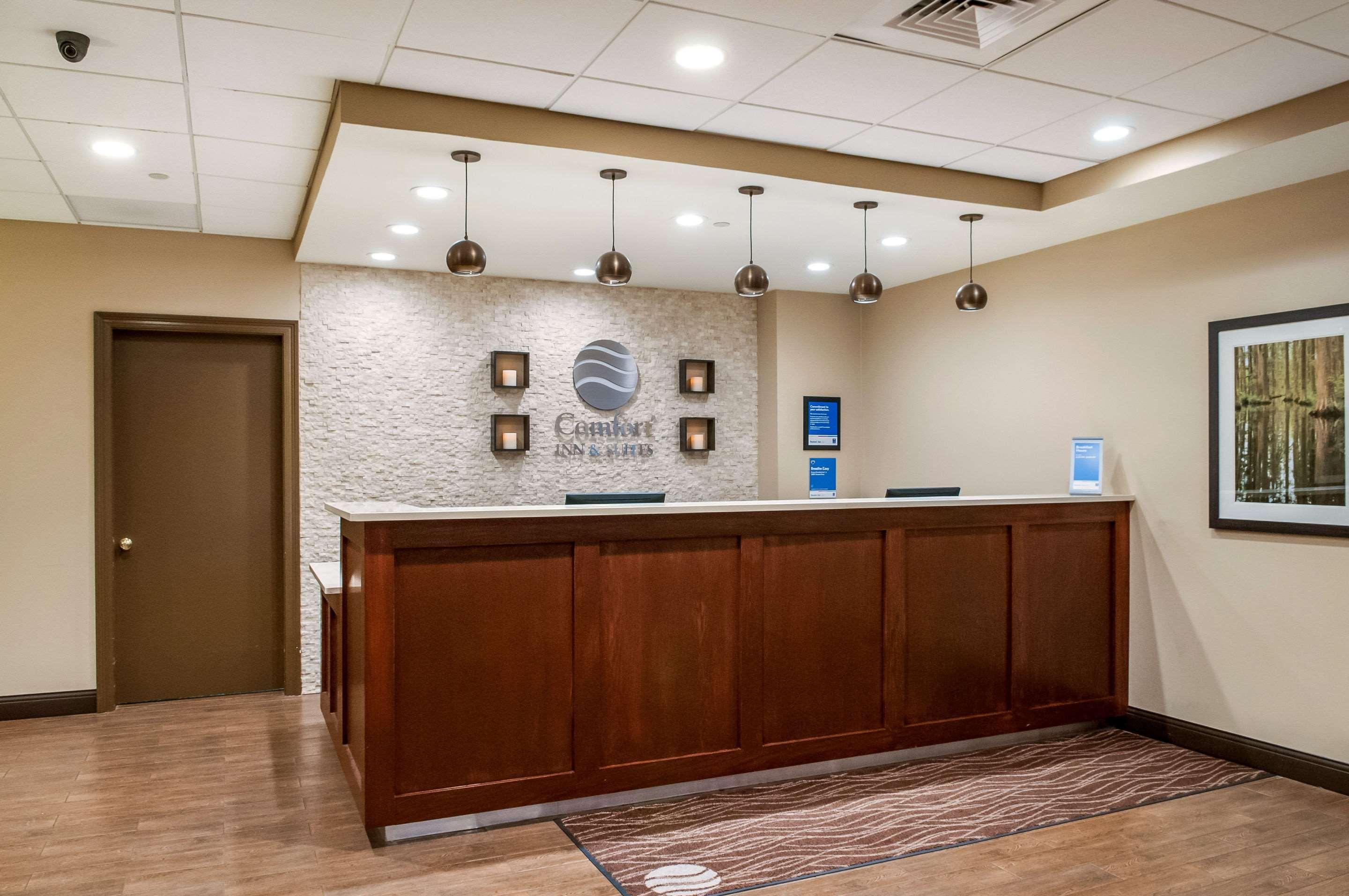 Comfort Inn & Suites At Copeland Tower Metairie Esterno foto