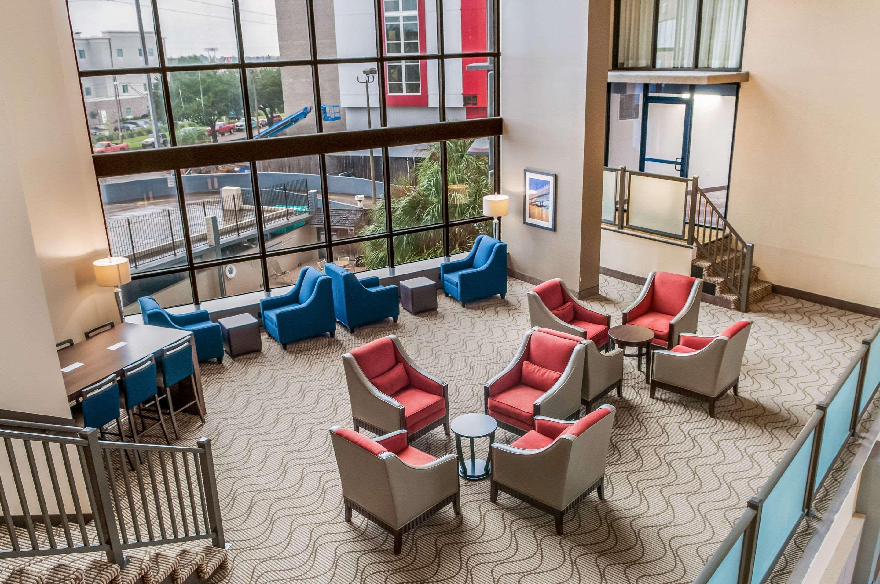 Comfort Inn & Suites At Copeland Tower Metairie Esterno foto
