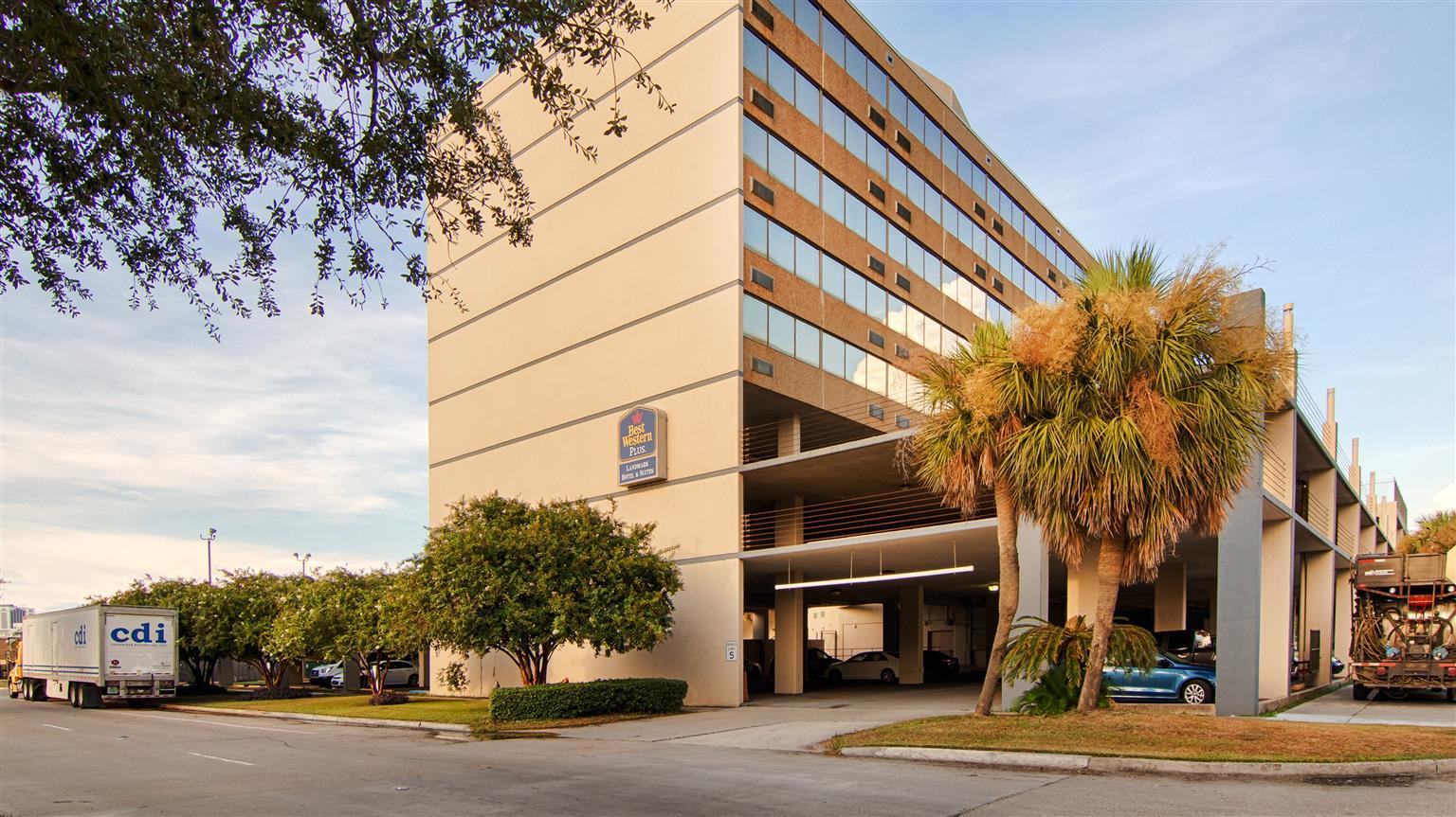 Comfort Inn & Suites At Copeland Tower Metairie Esterno foto