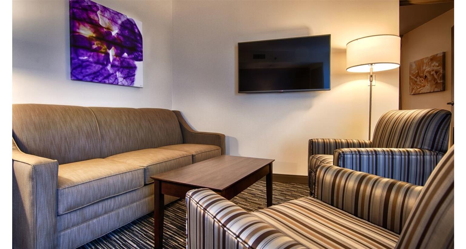 Comfort Inn & Suites At Copeland Tower Metairie Esterno foto