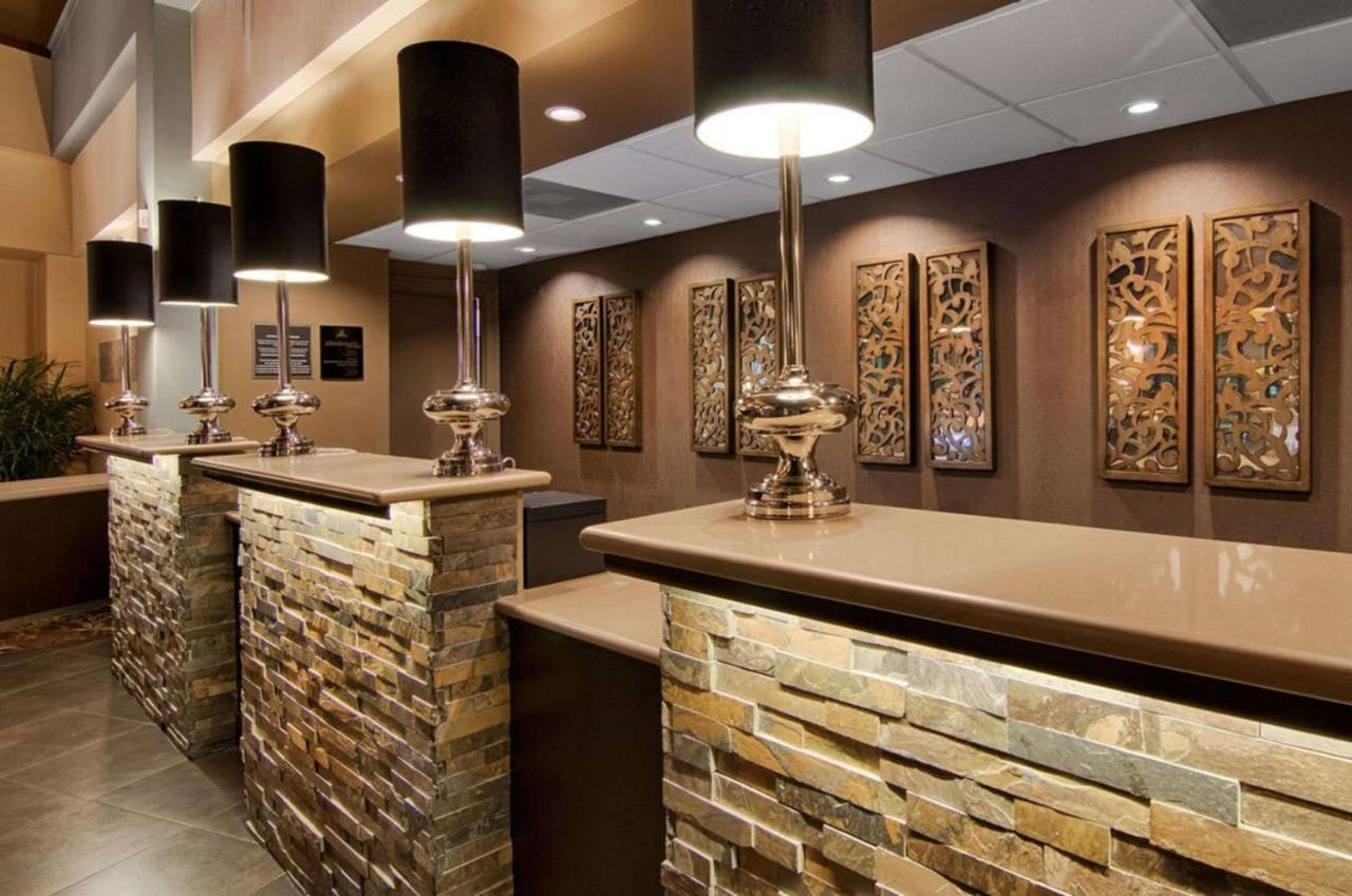 Comfort Inn & Suites At Copeland Tower Metairie Esterno foto