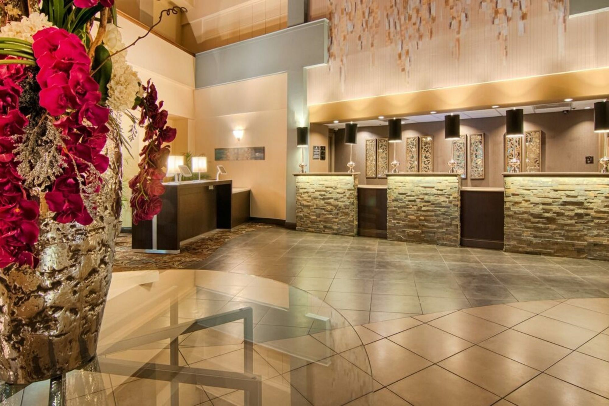 Comfort Inn & Suites At Copeland Tower Metairie Esterno foto